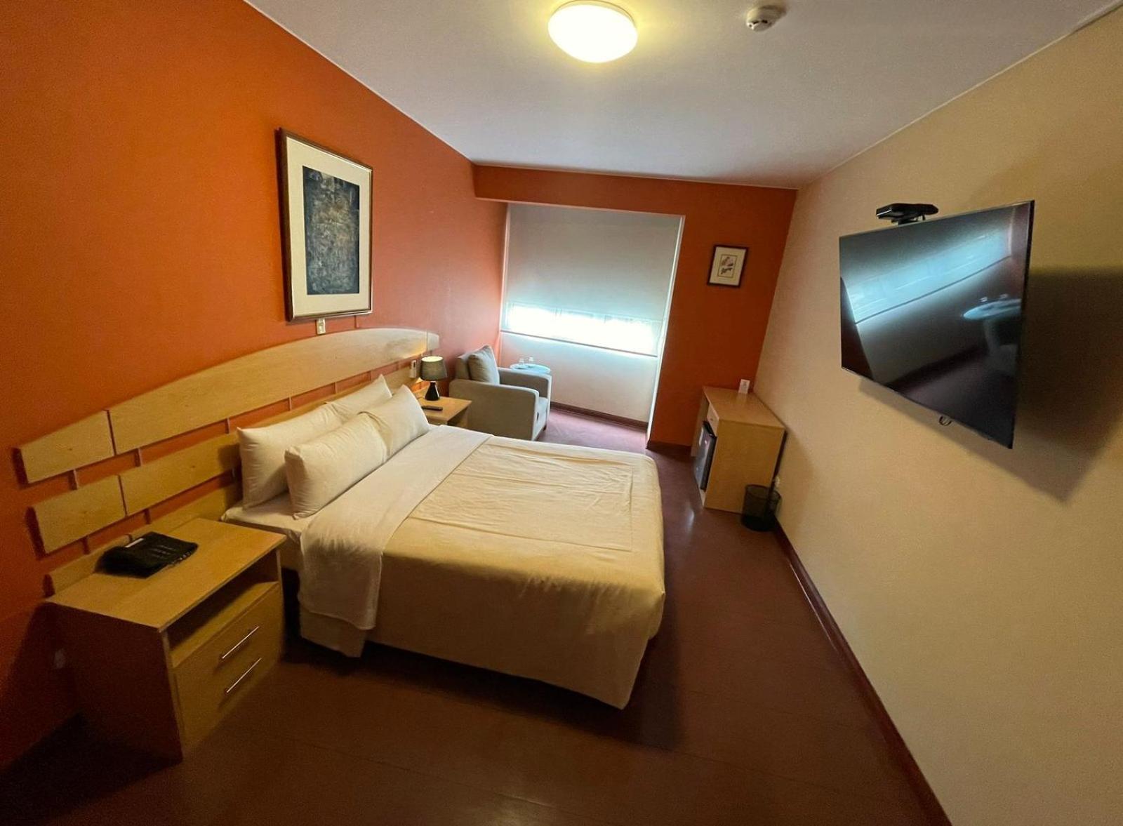 Hotel Javier Prado Inn Lima Exterior photo