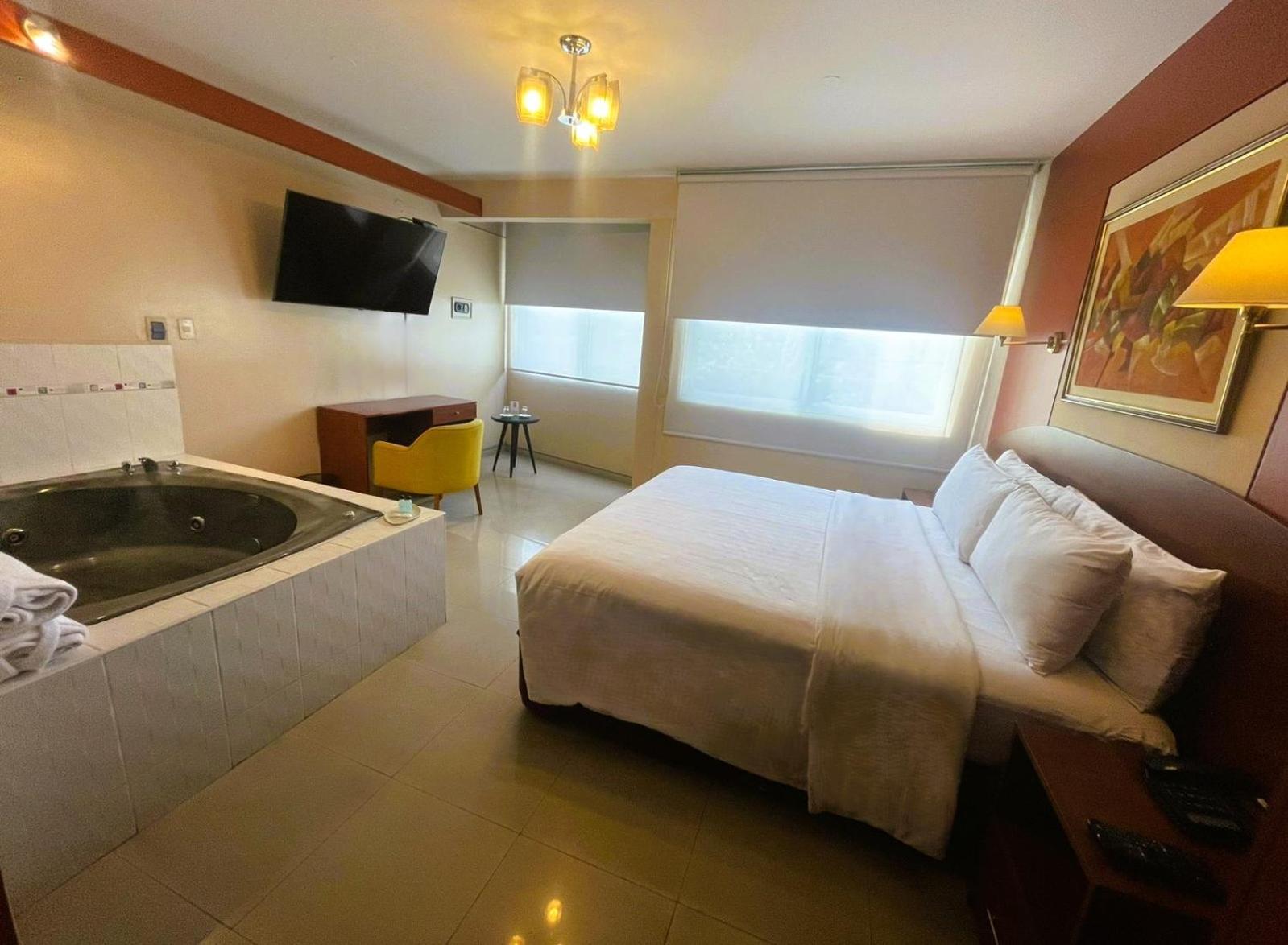 Hotel Javier Prado Inn Lima Exterior photo