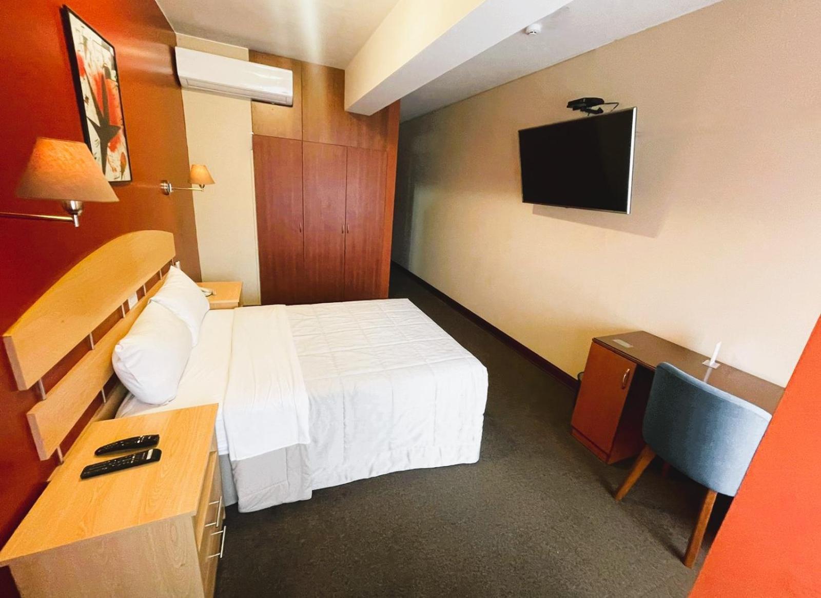 Hotel Javier Prado Inn Lima Exterior photo
